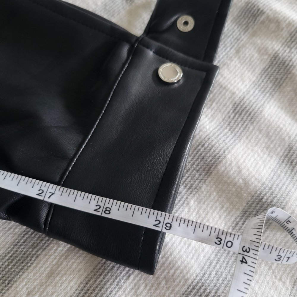 Maniere De Voir Vegan Leather high waisted pants - Picture 16 of 16